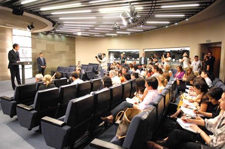 11/07/2011. El presidente del Gobierno anuncia la remodelación del Ejecutivo. El presidente del Gobierno, José Luis Rodríguez Zapatero, dura...