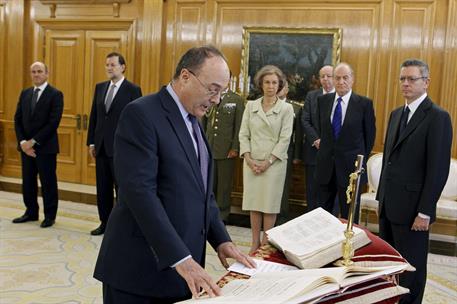 11/06/2012. Rajoy asiste a la promesa del nuevo gobernador del Banco de España. El presidente del Gobierno ha asistido en el Palacio de la Z...