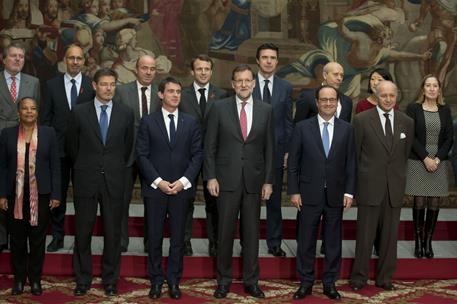 1/12/2014. Rajoy asiste a la XXIV Cumbre Franco-Española. Foto de familia de la XXIV Cumbre Franco-Española