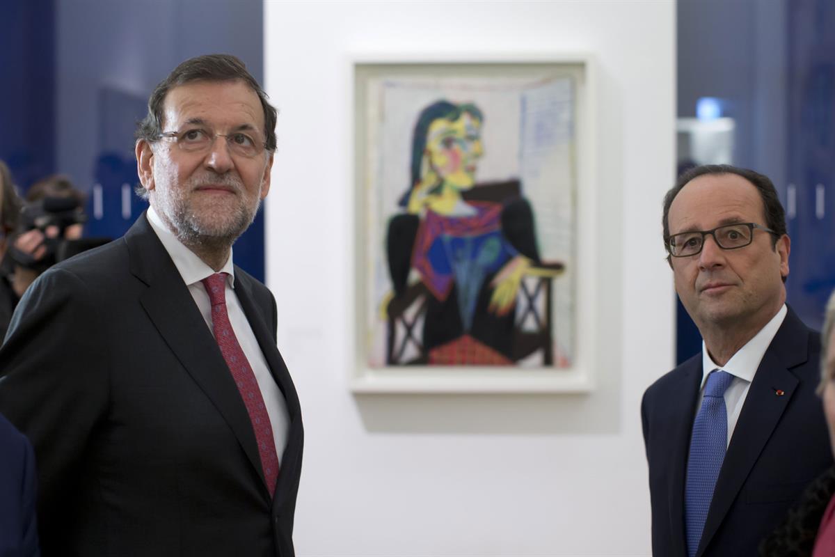 1/12/2014. Rajoy asiste a la XXIV Cumbre franco-española. El presidente del Gobierno, Mariano Rajoy, junto al presidente de la República fra...