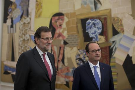 1/12/2014. Rajoy asiste a la XXIV Cumbre franco-española. El presidente del Gobierno, Mariano Rajoy, junto al presidente de la República fra...