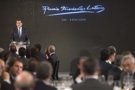 20/11/2014. Rajoy viaja a Galicia. El presidente del Gobierno, Mariano Rajoy, durante el acto de entrega del "Premio Latorre 2014" al políti...