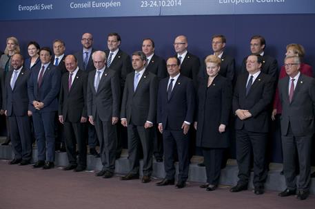 23/10/2014. Rajoy en la foto de familia del Consejo Europeo. El presidente del Gobierno, Mariano Rajoy, en la foto de familia del Consejo Eu...