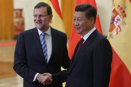 26/09/2014. Rajoy se reúne con el presidente de la República Popular China. El presidente del Gobierno, Mariano Rajoy, saluda al presidente ...