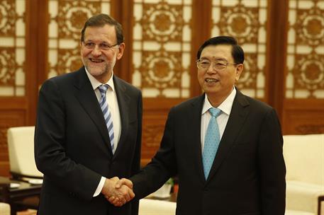 26/09/2014. Rajoy se reúne con el presidente de la Asamblea Nacional Popular. El presidente del Gobierno, Mariano Rajoy, saluda al president...
