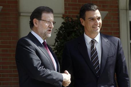 28/07/2014. Mariano Rajoy recibe al secretario general del PSOE, Pedro Sánchez. El presidente del Gobierno, Mariano Rajoy, y el secretario g...