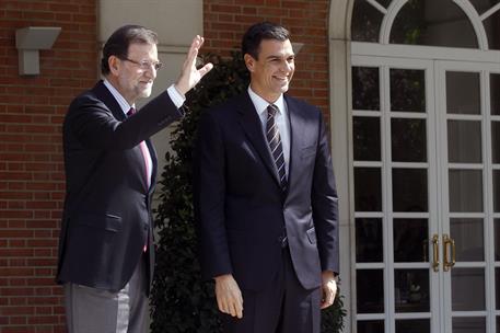 28/07/2014. Mariano Rajoy recibe al secretario general del PSOE, Pedro Sánchez. El presidente del Gobierno, Mariano Rajoy, y el secretario g...