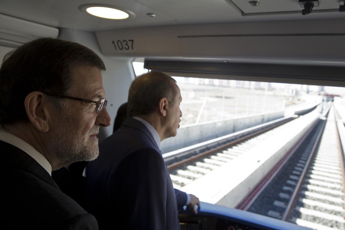 12/02/2014. Rajoy asiste a la V Reunión de Alto Nivel turco-española. El presidente del Gobierno ha asistido a la inauguración de la línea d...