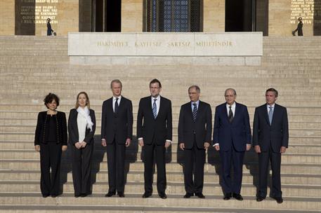 11/02/2014. Rajoy asiste a la V Reunión de Alto Nivel turco-española. El presidente del Gobierno, Mariano Rajoy, junto a los ministros de De...
