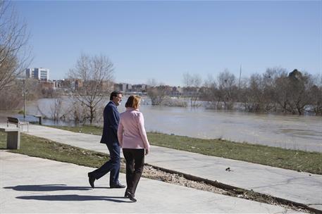 6/03/2015. Rajoy visita la zona de inundaciones del río Ebro. El presidente del Gobierno, Mariano Rajoy, ha recorrido hoy junto a la preside...