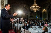 El presidente del Gobierno, Mariano Rajoy, interviene en el almuerzo-coloquio del Foro ABC (Foto: Pool Moncloa)