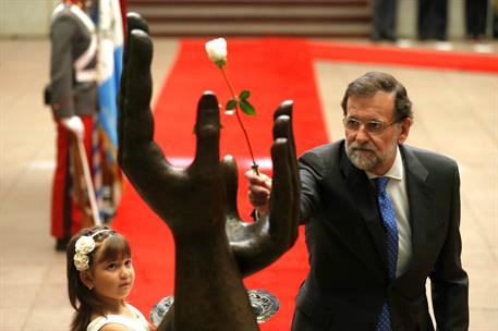 9/03/2015. Mariano Rajoy se reúne con el presidente de Guatemala. El presidente del Gobierno, Mariano Rajoy, durante la ceremonia del cambio...