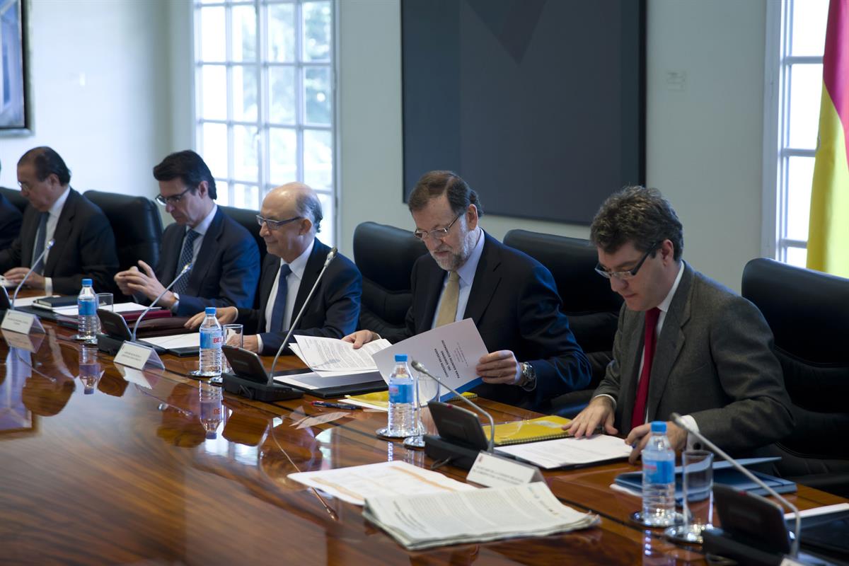 20/11/2015. Rajoy preside la Comisión Delegada para Asuntos Económicos. El presidente del Gobierno, Mariano Rajoy, preside la reunión de la ...