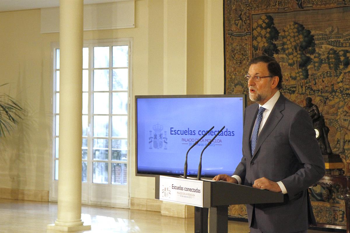 30/03/2015. Rajoy preside la firma del convenio para las escuelas conectadas. El presidente del Gobierno, Mariano Rajoy, preside la firma de...