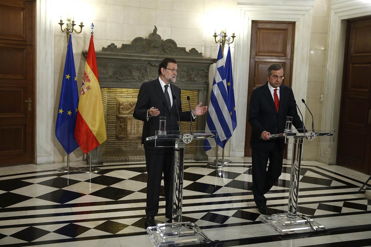 14/01/2015. Viaje de Rajoy a Grecia. El presidente del Gobierno, Mariano Rajoy, comparece ante los medios de comunicación, junto al primer m...