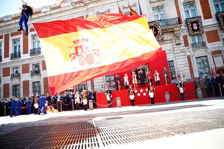 2/05/2016. Paracaidista Ejército del Aire. El presidente del Gobierno en funciones, Mariano Rajoy, acompañado de las autoridades de la Comun...