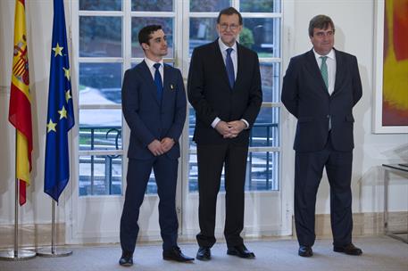 19/04/2016. Rajoy entrega la Medalla de Oro al Mérito Deportivo a Javier Fernández. El presidente del Gobierno en funciones, Mariano Rajoy, ...