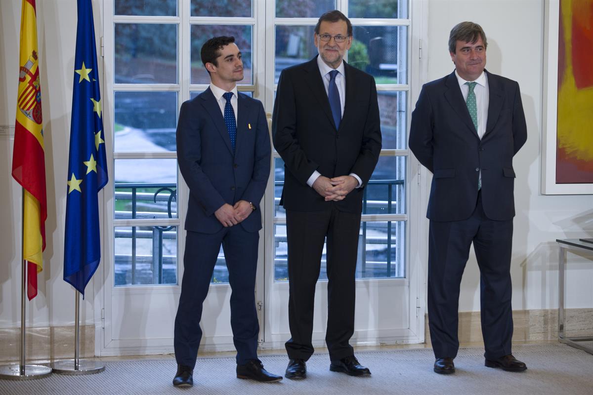 19/04/2016. Rajoy entrega la Medalla de Oro al Mérito Deportivo a Javier Fernández. El presidente del Gobierno en funciones, Mariano Rajoy, ...