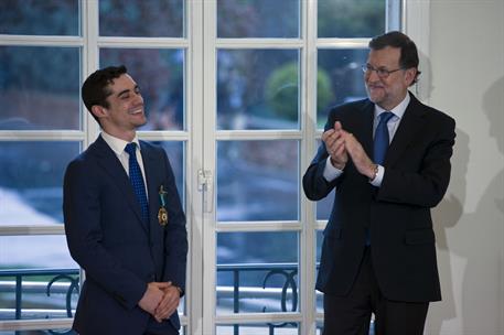19/04/2016. Rajoy entrega la Medalla de Oro al Mérito Deportivo a Javier Fernández. El presidente del Gobierno en funciones, Mariano Rajoy, ...