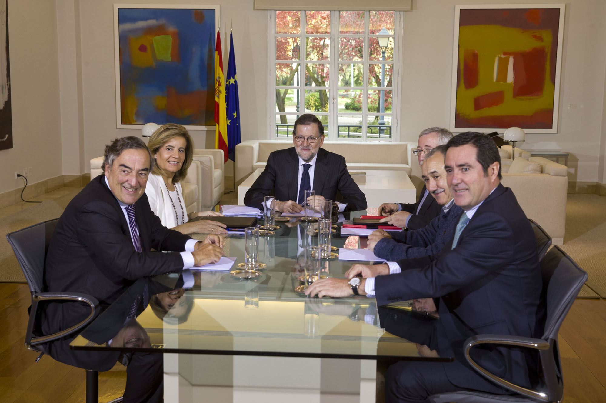 Reunión con los agentes sociales