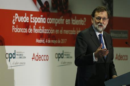 4/05/2017. Rajoy inaugura una jornada de la Asociación para el Progreso de la Dirección. El presidente del Gobierno, Mariano Rajoy, durante ...