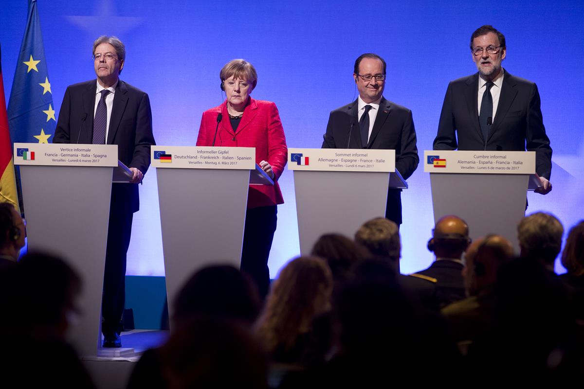 6/03/2017. Rajoy se reúne en Versalles con Hollande, Merkel y Gentiloni. El presidente del Gobierno español, Mariano Rajoy, la canciller ale...