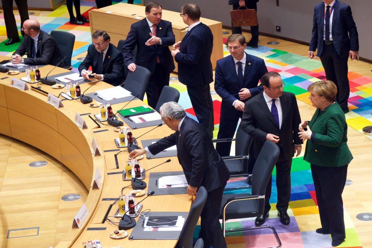 10/03/2017. Rajoy asiste al Consejo Europeo (segunda jornada). El presidente del Gobierno, Mariano Rajoy, al comienzo de la reunión del Cons...