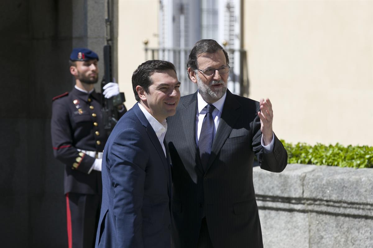 10/04/2017. Rajoy preside la III Cumbre de los países del sur de la UE. El presidente del Gobierno, Mariano Rajoy, junto al primer ministro ...