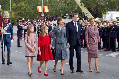 12/10/2017. Día de la Fiesta Nacional. La Reina Letizia, la princesa Leonor, la infanta Sofía, el presidente del Gobierno, Mariano Rajoy, y ...