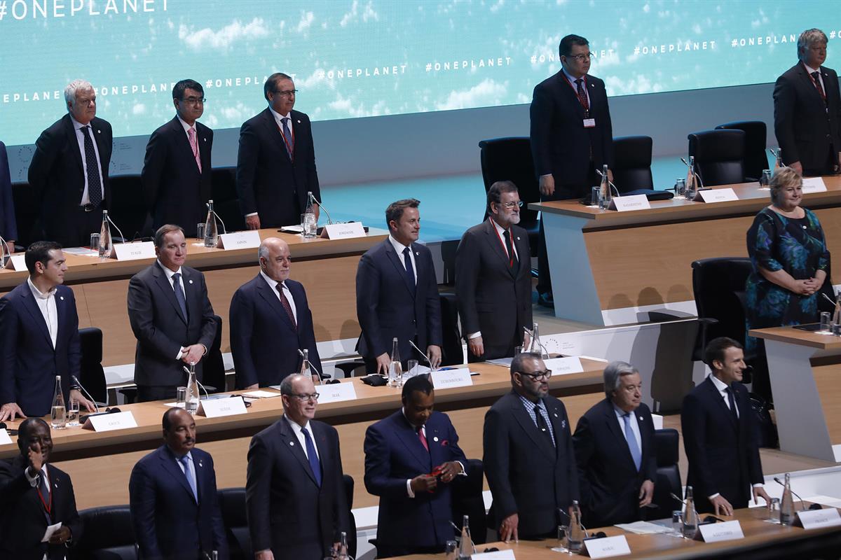 12/12/2017. Rajoy asiste a la Cumbre del Clima en París. El presidente del Gobierno, Mariano Rajoy, junto al resto de mandatarios asistentes...