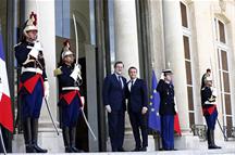 El presidente del Gobierno, Mariano Rajoy, y el presidente de la República Francesa, Emmanuel Macron