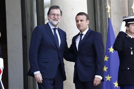 16/06/2017. Rajoy se reúne con Macron. El presidente del Gobierno, Mariano Rajoy, junto al presidente francés, Emmanuel Macron, a su llegada...