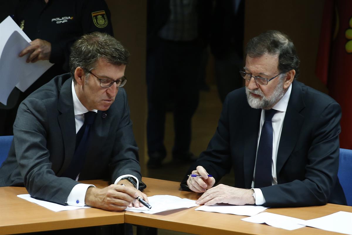 16/10/2017. Viaje de Mariano Rajoy a Galicia. El presidente del Gobierno, Mariano Rajoy, y el presidente de la Xunta de Galicia, Alberto Núñ...