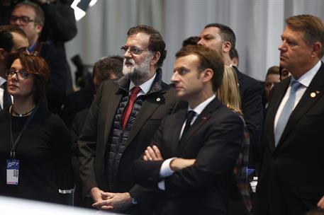 17/11/2017. Rajoy asiste a la Cumbre Social Europea de Gotemburgo. El presidente del Gobierno español, Mariano Rajoy, junto al presidente fr...