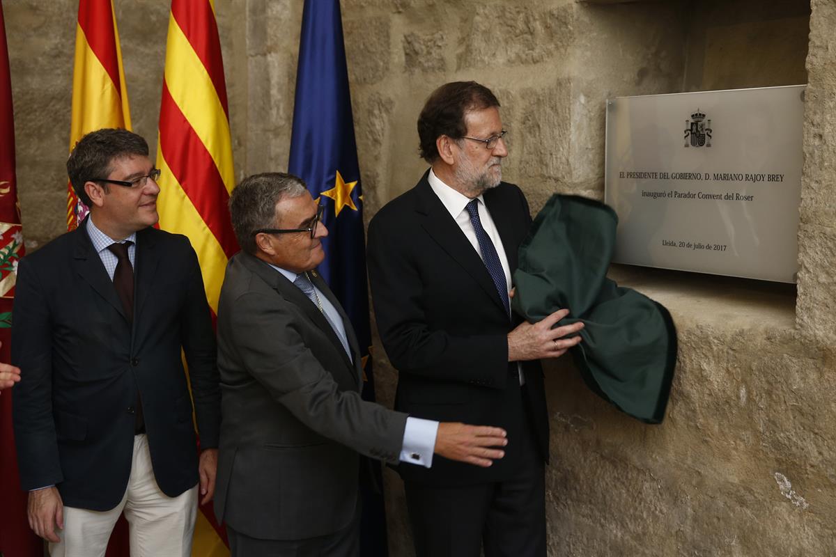20/07/2017. Rajoy inaugura el Parador de Turismo de Lleida. El presidente del Gobierno, Mariano Rajoy, descubre la placa conmemorativa de la...
