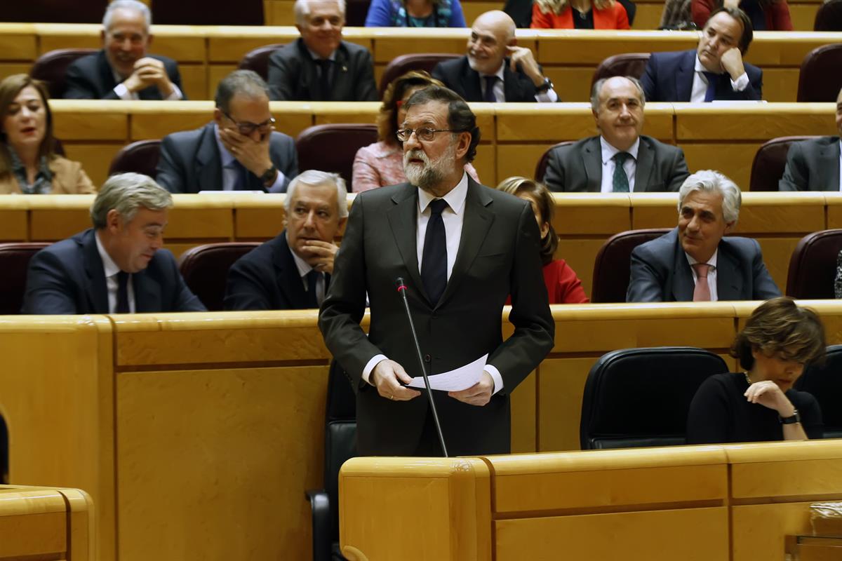 21/11/2017. Rajoy asiste a la sesión de control en el Senado. El presidente del Gobierno, Mariano Rajoy, durante una de sus intervenciones e...