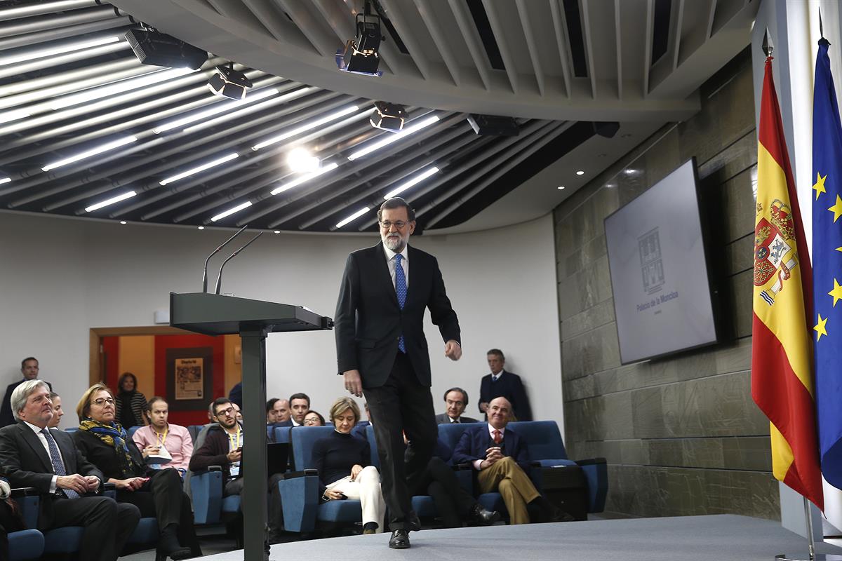 22/12/2017. Rajoy valora los resultados electorales en Cataluña. El presidente del Gobierno, Mariano Rajoy, a su llegada a la sala de prensa...
