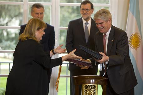 23/02/2017. Visita de Estado a España del presidente de Argentina. El ministro de Asuntos Exteriores y de Cooperación, Alfonso Dastis, junto...