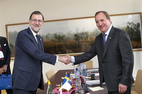 23/06/2017. Mariano Rajoy asiste al Consejo Europeo. El presidente del Gobierno, Mariano Rajoy, y el primer ministro sueco, Stefan Löfven, d...