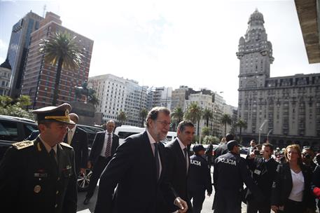 26/04/2017. Viaje oficial de Rajoy a Uruguay. El presidente del Gobierno, Mariano Rajoy, en Montevideo.