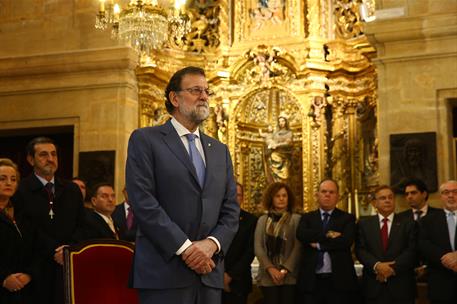 27/12/2017. Rajoy visita la Basílica de la Vera Cruz. El presidente del Gobierno, Mariano Rajoy, durante su visita a la Real Basílica de la ...