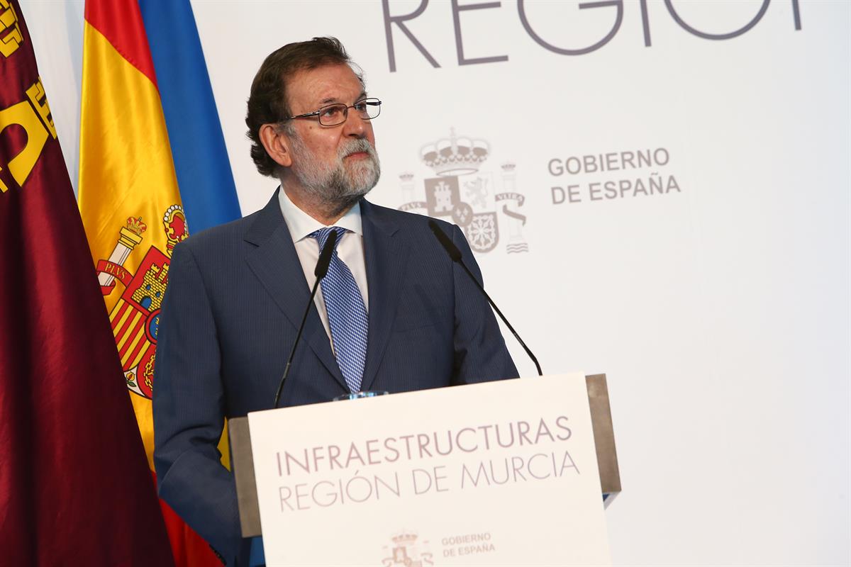 27/12/2017. Rajoy preside un acto sobre infraestructuras en Murcia. El presidente del Gobierno, Mariano Rajoy, durante su intervención en el...