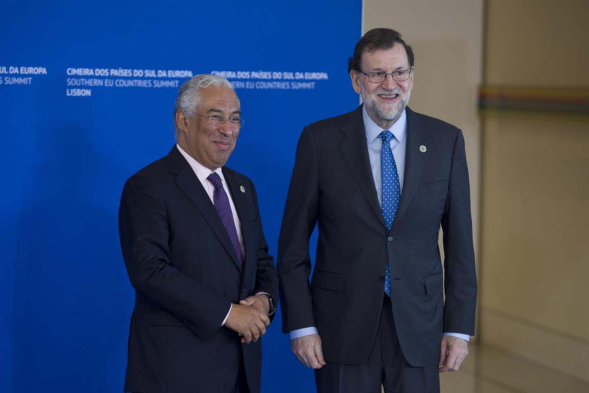 28/01/2017. Cumbre de Jefes de Estado y de Gobierno de Países Mediterráneos de la UE. El presidente del Gobierno, Mariano Rajoy, con el prim...