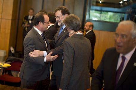 28/01/2017. Cumbre de Jefes de Estado y de Gobierno de Países Mediterráneos de la UE. El presidente del Gobierno, Mariano Rajoy, saluda al p...