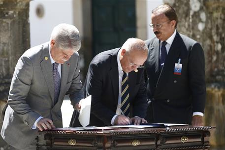 30/05/2017. XXIX Cumbre Luso-Española (Segunda jornada). El ministro de Asuntos Exteriores y de Cooperación, Alfonso Dastis, junto a su homó...