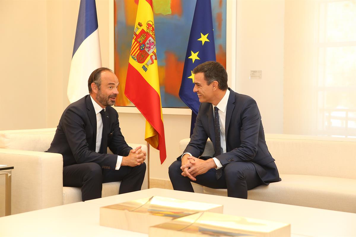 1/10/2018. Sánchez recibe al primer ministro de la República francesa. El presidente del Gobierno, Pedro Sánchez, y el primer ministro de la...