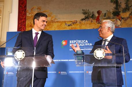 2/07/2018. Sánchez se reúne en Lisboa con Costa. El presidente del Gobierno, Pedro Sánchez, y el primer ministro de la República Portuguesa,...