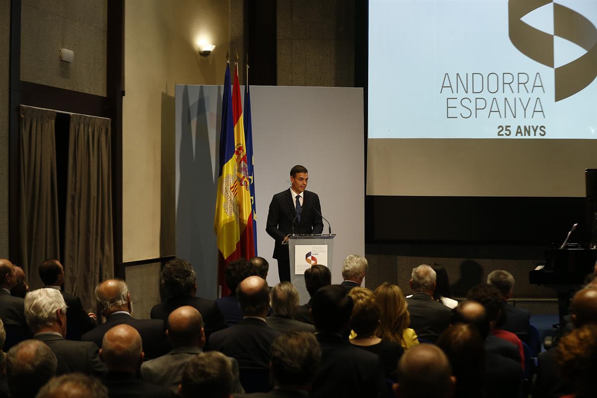 4/06/2018. Sánchez se reúne con el jefe del Gobierno de Andorra. El presidente del Gobierno, Pedro Sánchez, durante su intervención en el ac...