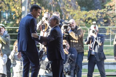 4/12/2018. Pedro Sánchez recibe al presidente de la Ciudad Autónoma de Ceuta, Juan Jesús Vivas.