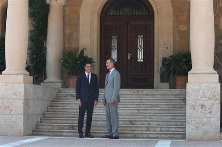 6/08/2018. El presidente del Gobierno, recibido en despacho por el Rey. El Rey Felipe VI y el presidente del Gobierno, Pedro Sánchez, en la ...